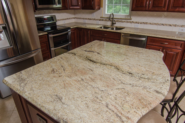 Golden Ivory Granite With Cherry Cabinets Traditional Kitchen