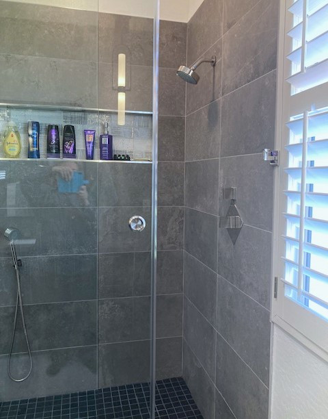 Modern Bathroom