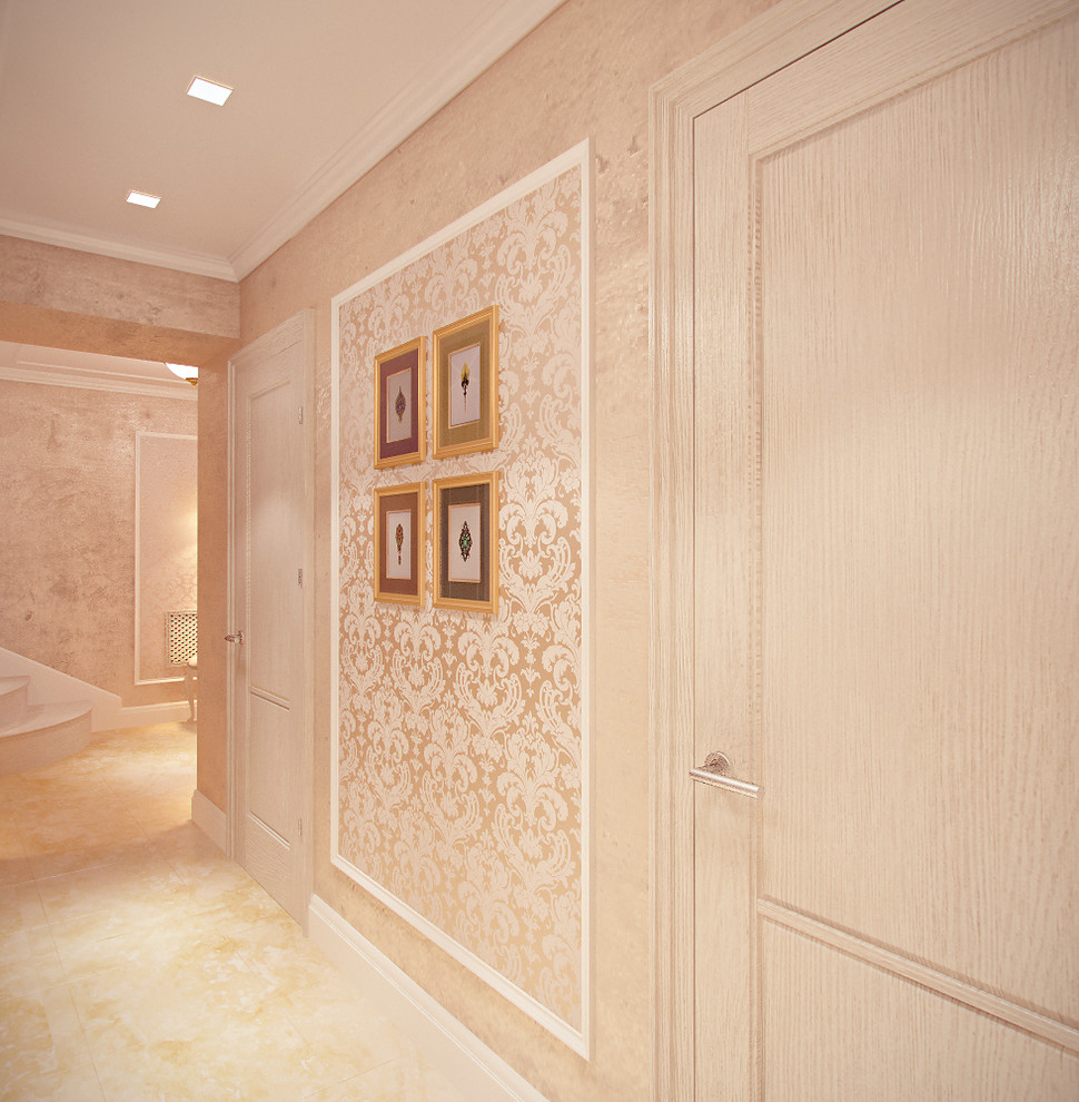 Холл с лестницей в загородном доме, п. Авиатор