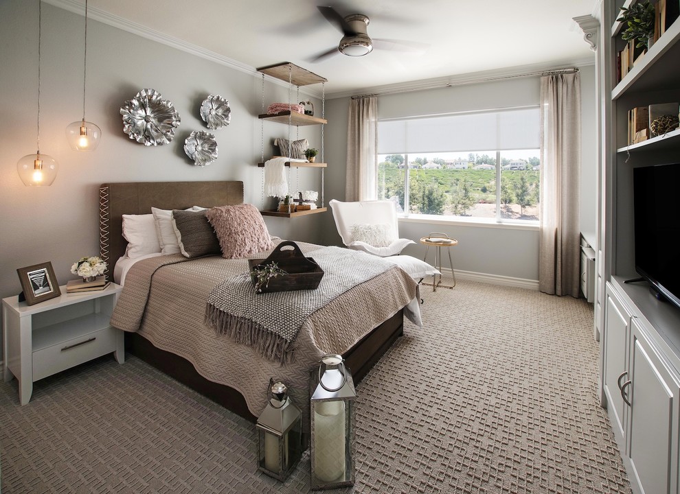 Home design - transitional home design idea in Orange County