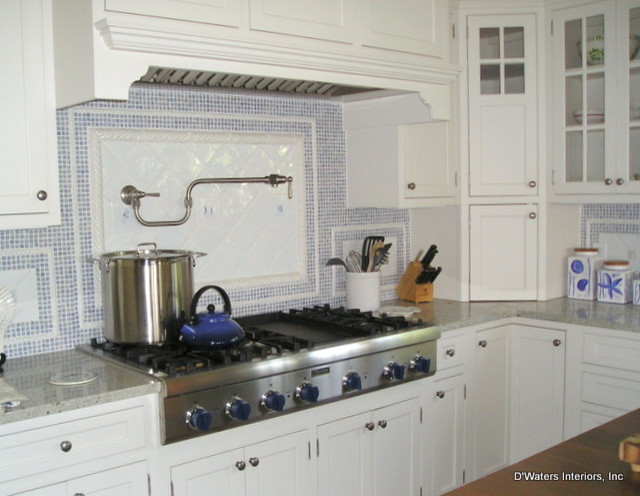 Kitchen traditional-kitchen