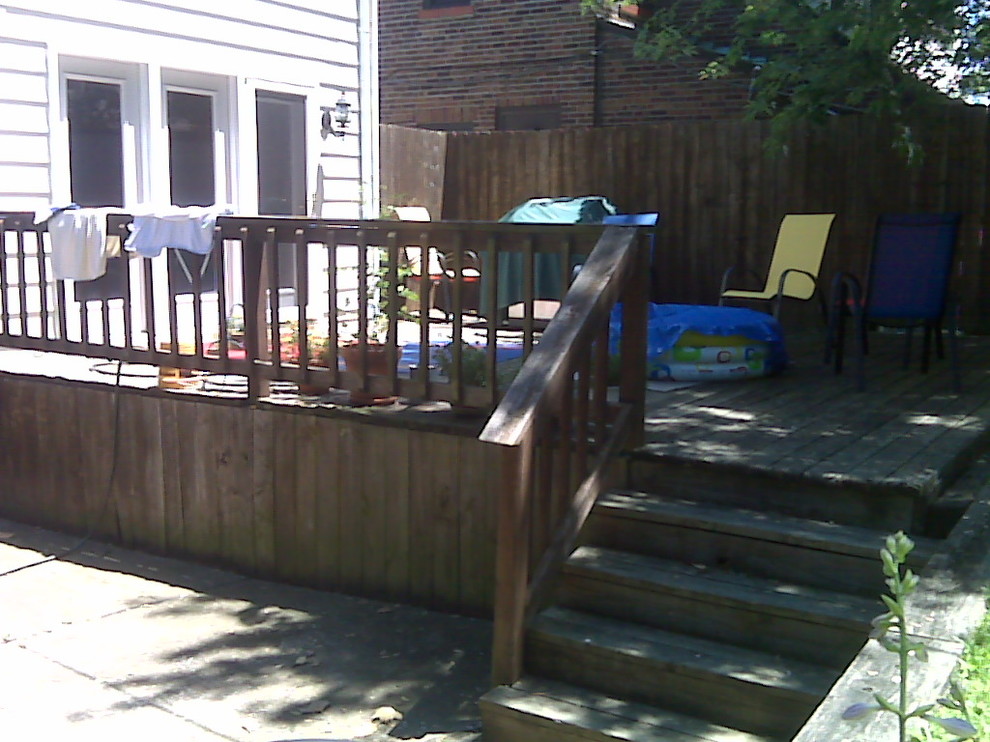 Inspiration for a modern deck remodel in St Louis