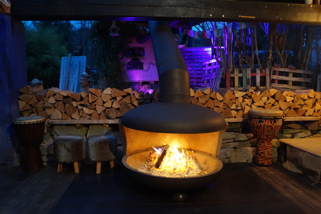 Outdoor Kamin Abends - Rustikal - Terrasse - Stuttgart - von peternikol