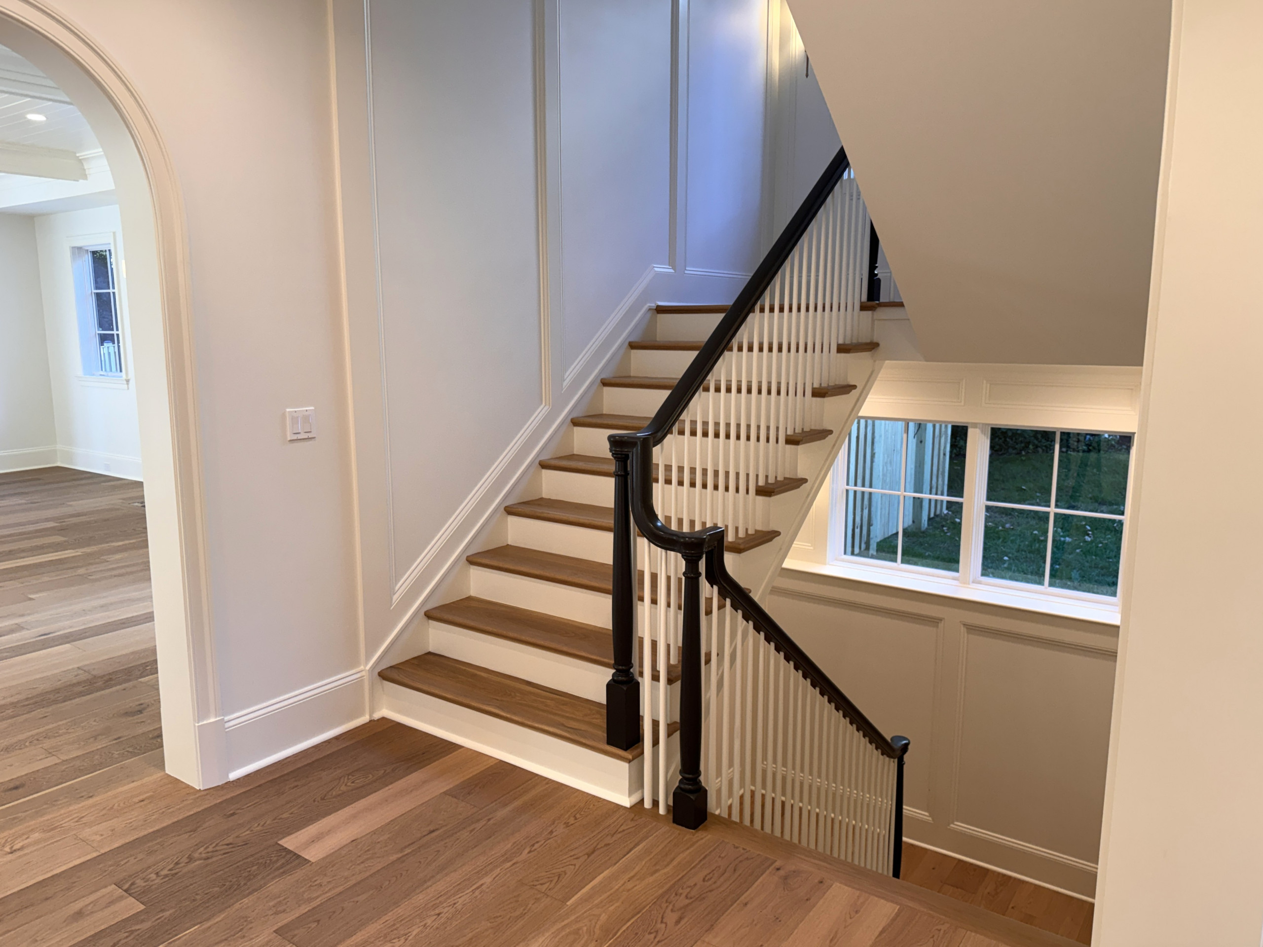 Project #160 | Traditional Box Stair with Gooseneck Handrail