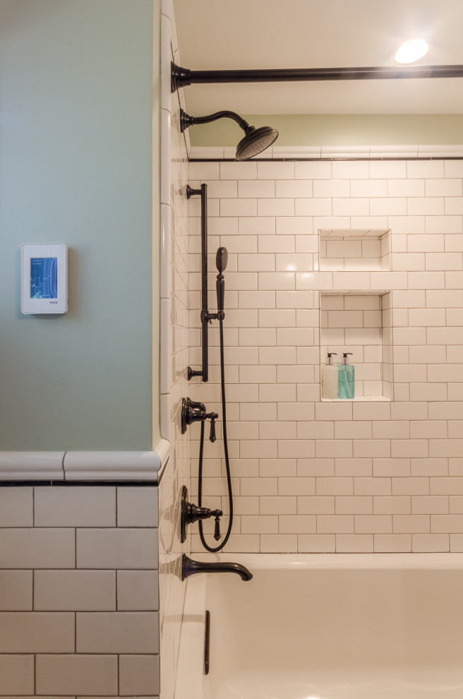 Bathroom - bathroom idea in Boston