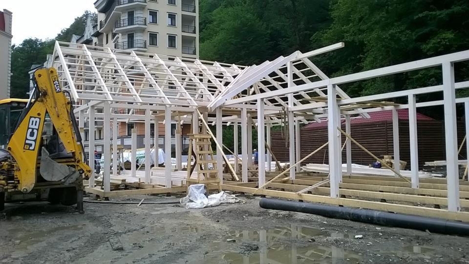 Кафе на реке Мзымта