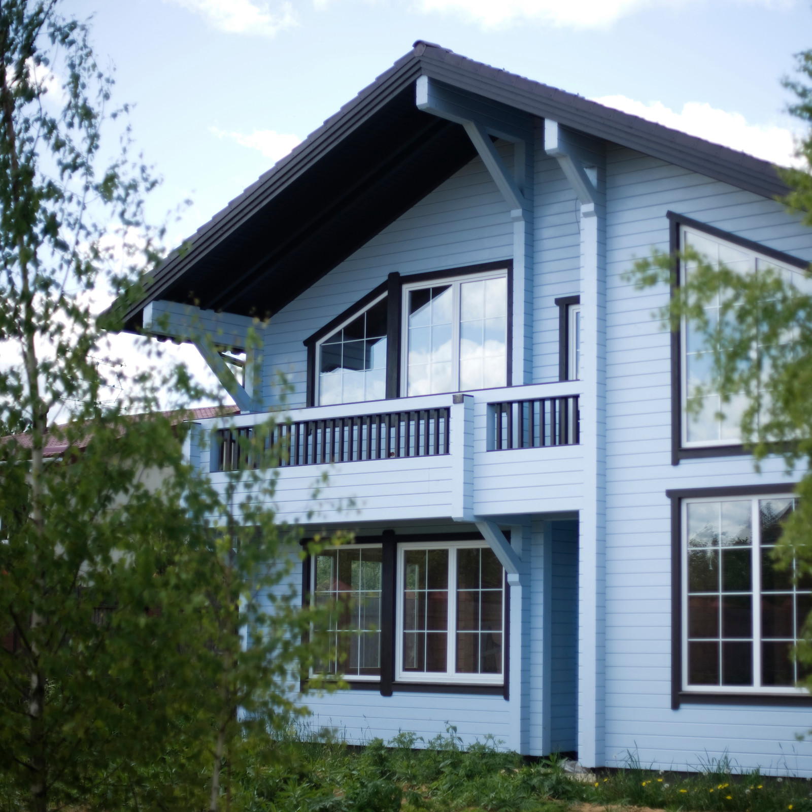 Деревянные окна в домах из клееного бруса