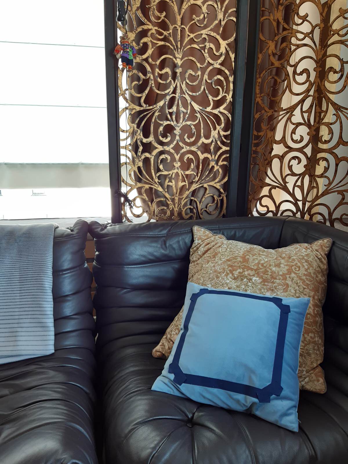 Вышивка, декоративные подушки