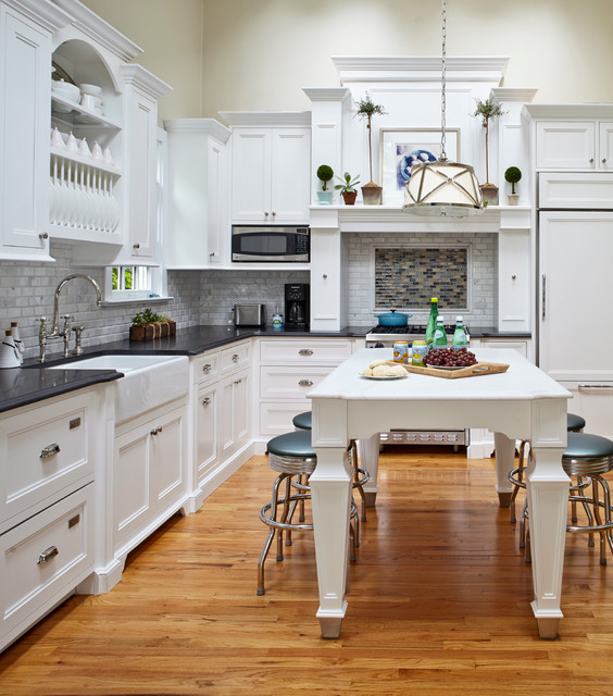 Classic Cottage - Beach Style - Kitchen - New York - by ...