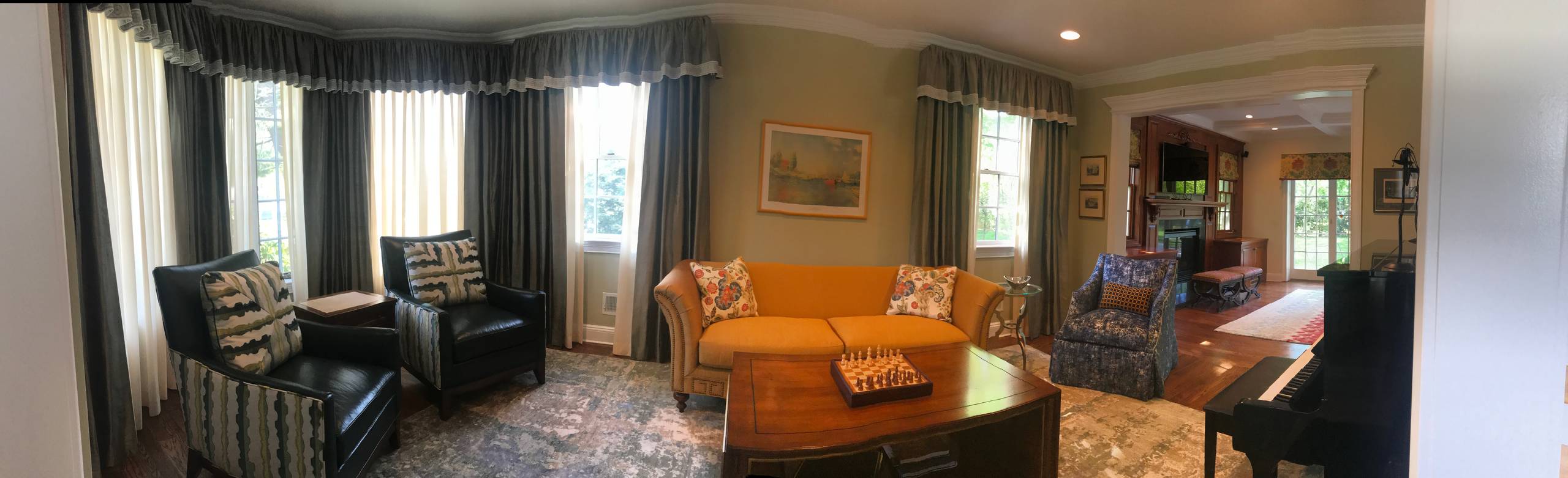 Transitional Living Room in Roslyn Heights