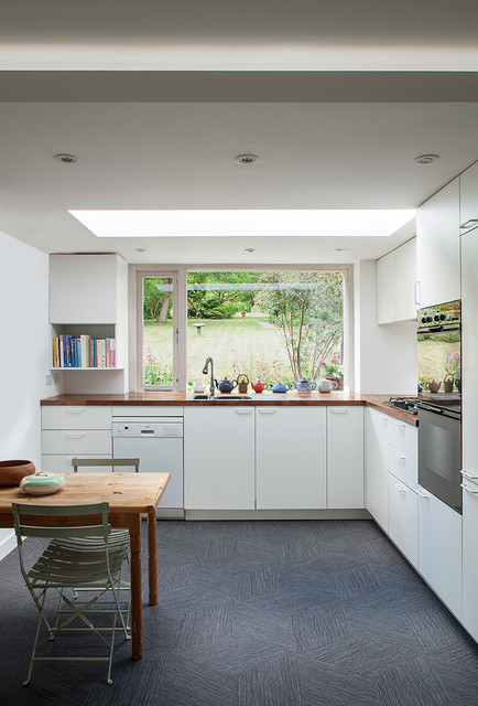 Private House in Epsom, Surrey trendy-koekken