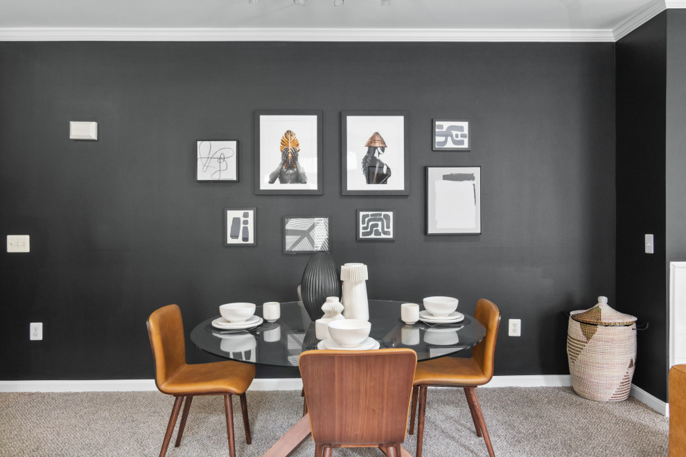 Dining room - dining room idea in DC Metro