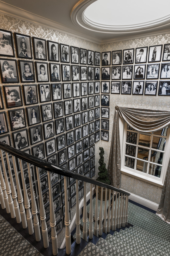 Staircase - traditional staircase idea in Philadelphia