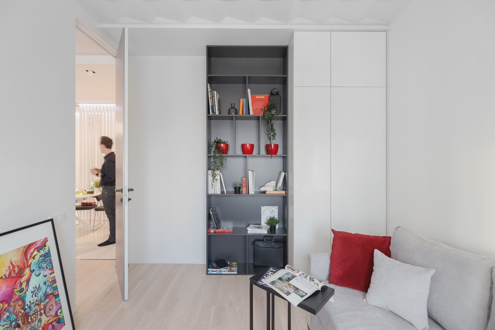 Двухкомнатная квартира с символом метро