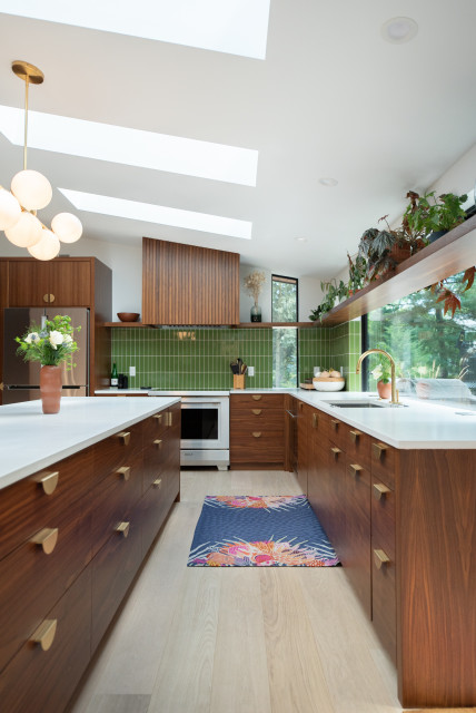 Devonshire MCM Renovation retro-koekken