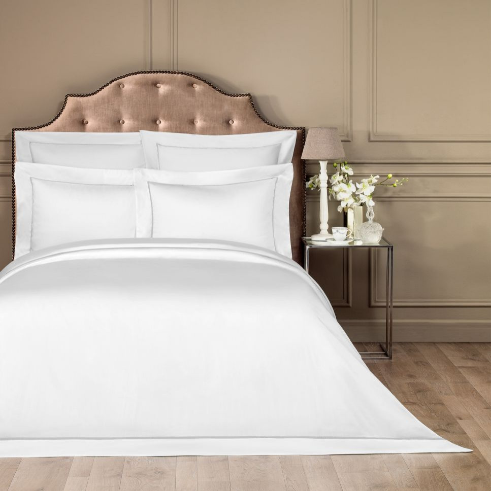 Plaza Pale Gray with Snow White Duvet Cover Twin