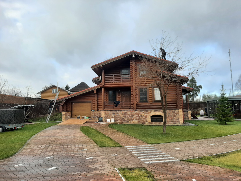 Монтаж автополива, укладка газона, монтаж неоновой гирлянды на крыше дома