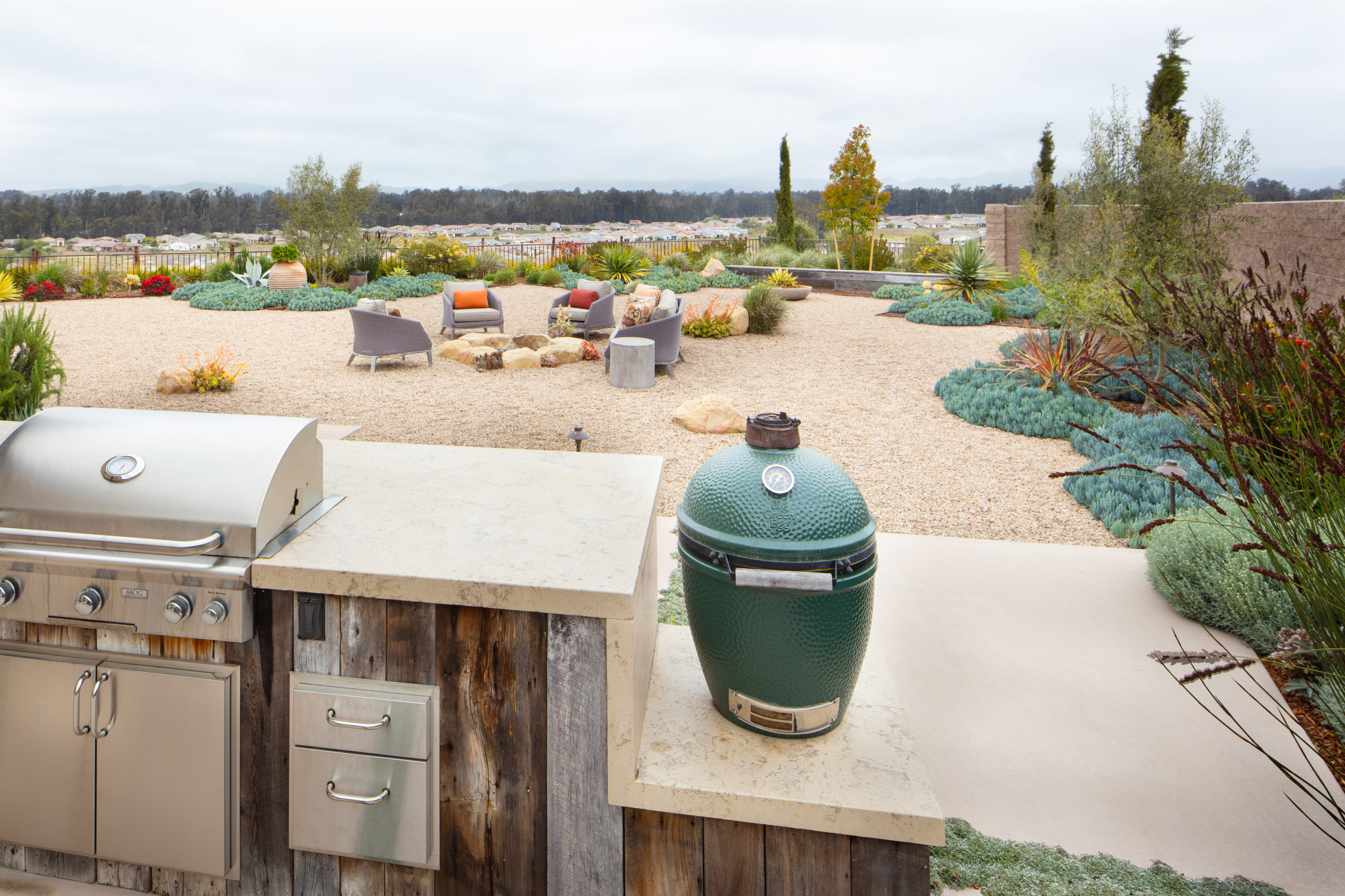 Trilogy Landscape and Outdoor Kitchen