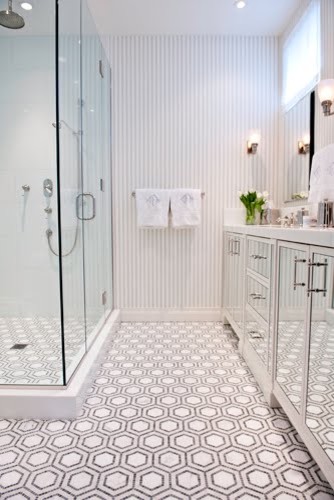 Inspiration for a transitional bathroom remodel in Philadelphia