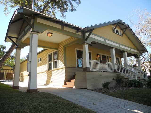 Wraparound Porches Have Curb Appeal Covered