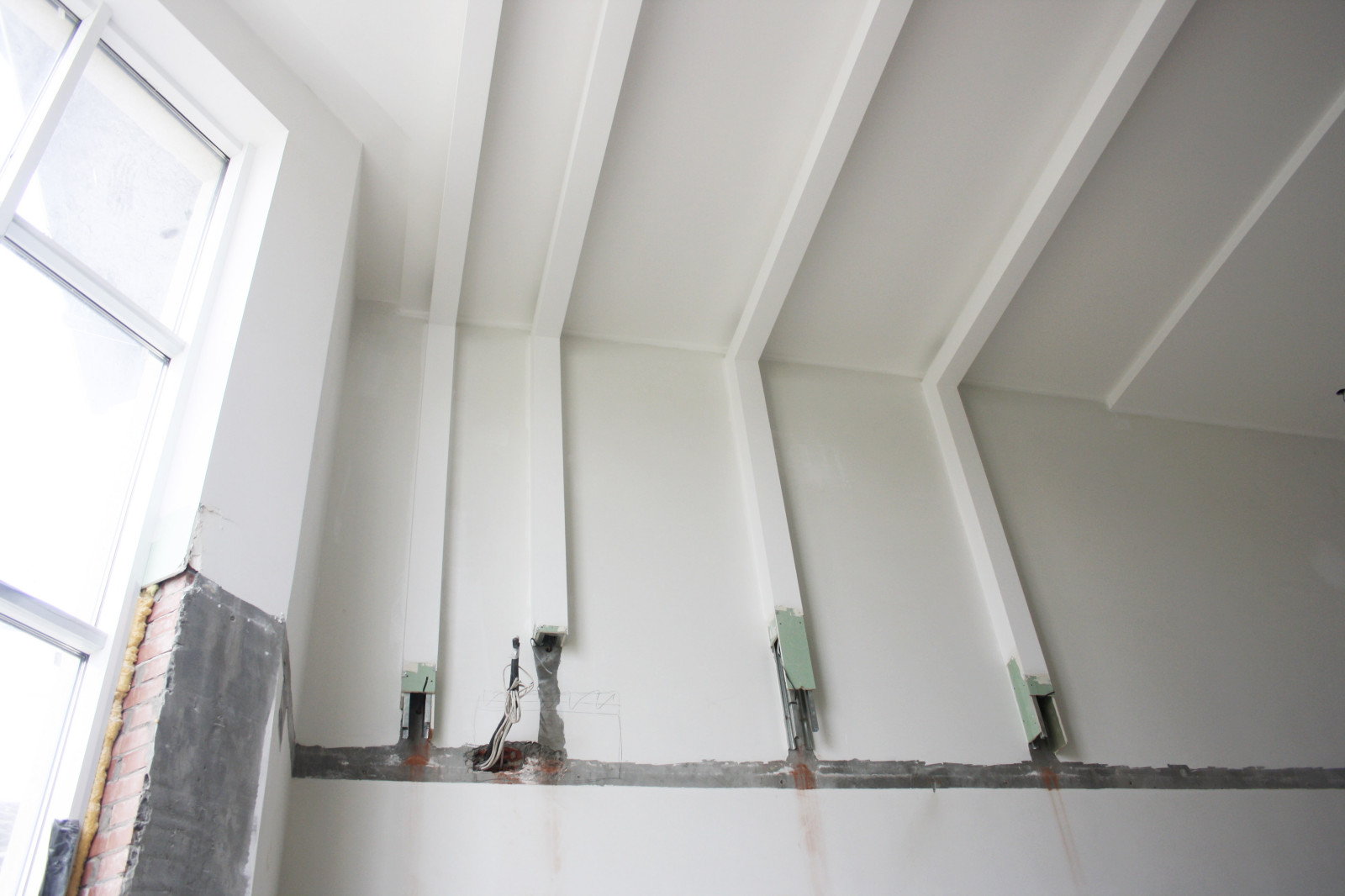 Гостиная, в процессе реализации проекта