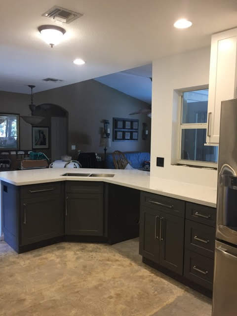 Example of a transitional kitchen design in Miami