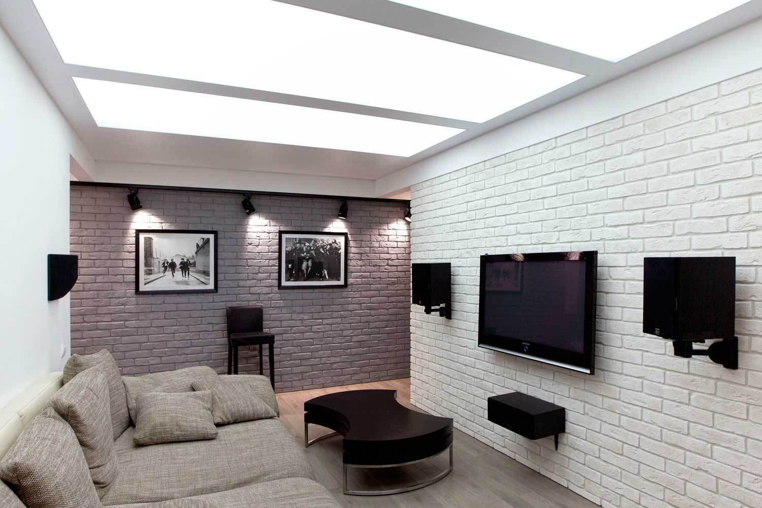 Световой натяжной потолок в гостиной