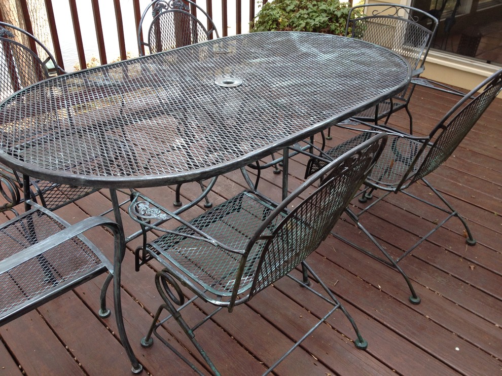 Paint color for outdoor patio set