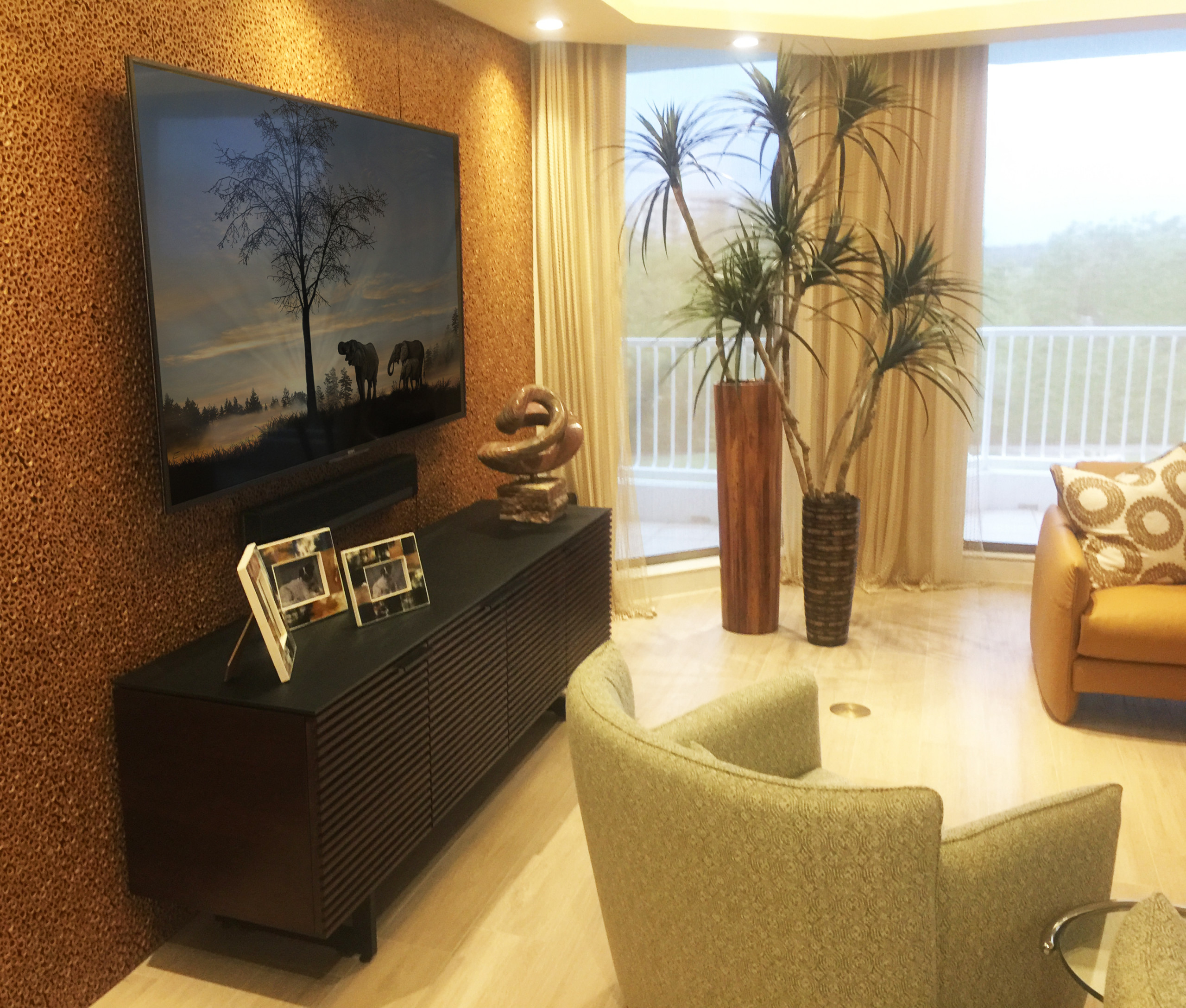 Modern Ethnic Condo- Boca West Country Club