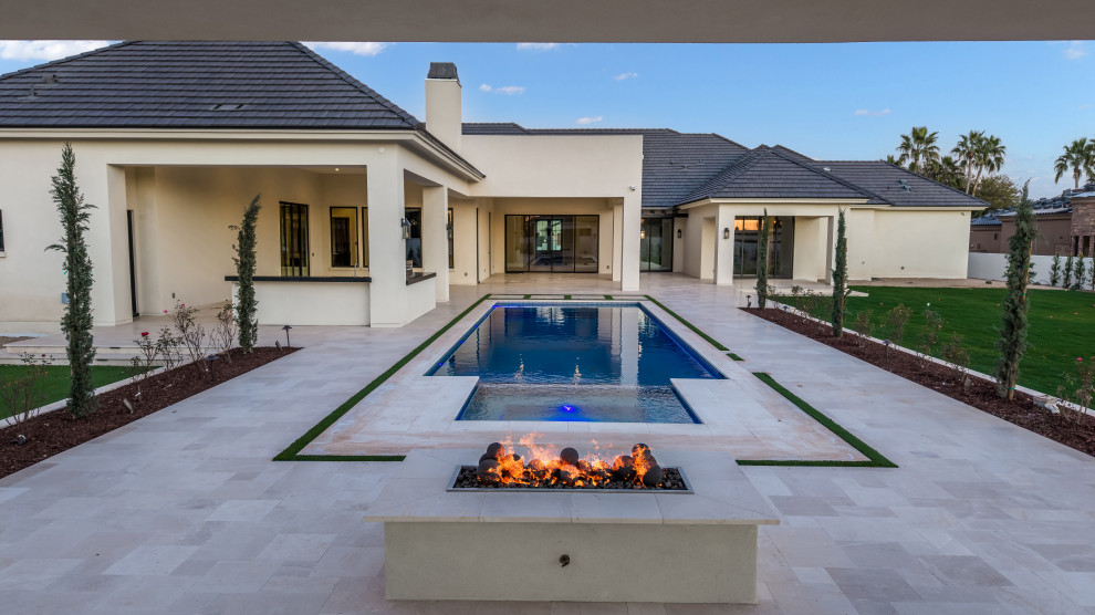 Example of a transitional pool design in Phoenix