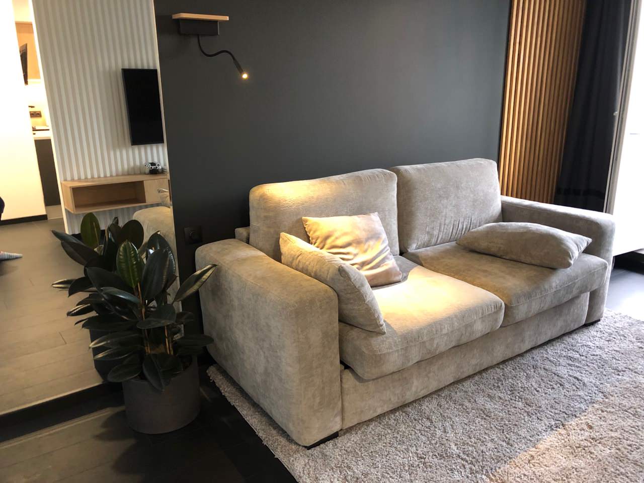 Строгий интерьер однокомнатной квартиры