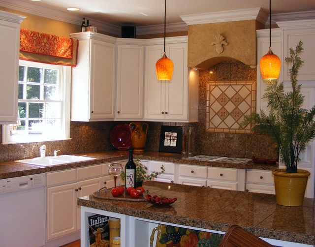 Off white kitchen cabinets with granite backsplash ...
