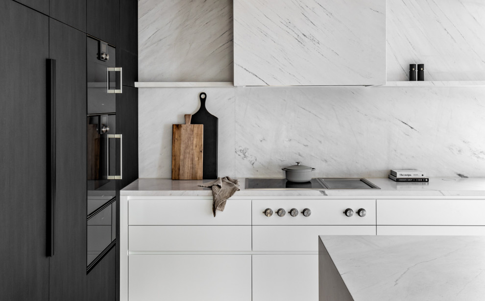 Inspiration for a contemporary kitchen in Wollongong.