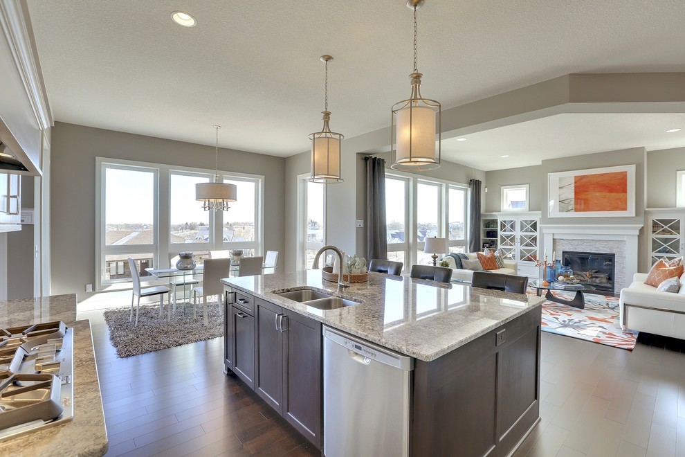 Inspiration for a transitional kitchen remodel in Minneapolis