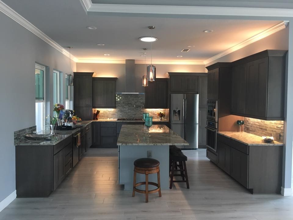 Example of a transitional kitchen design in Orlando