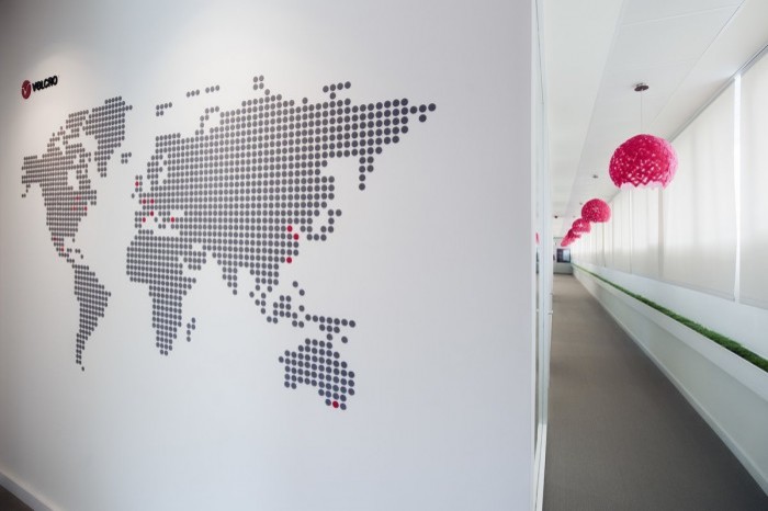 Карты в интерьере