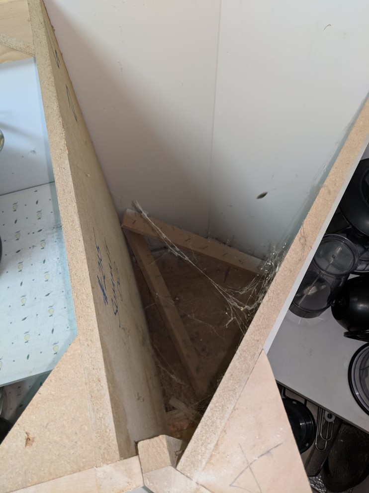 How can I use the empty space between two