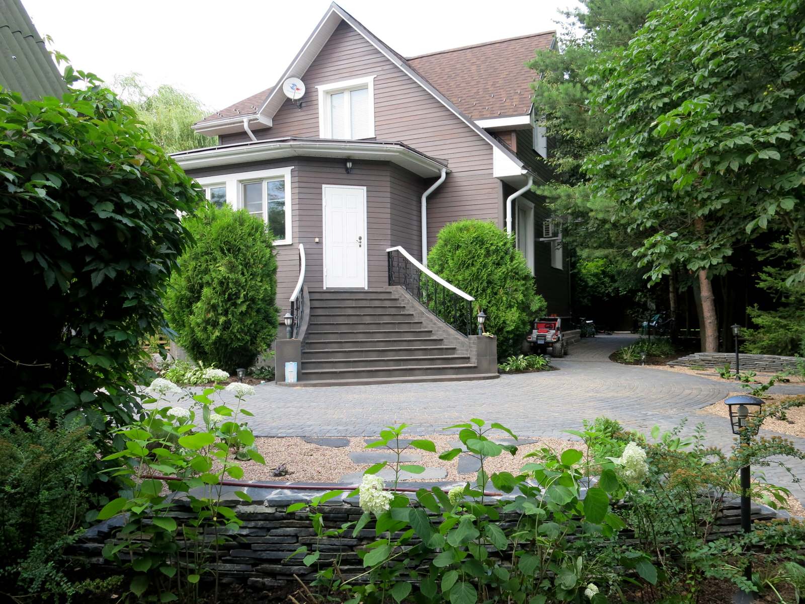 ОБЫКНОВЕННЫЙ САД ДЛЯ НЕОБЫКНОВЕННОЙ СЕМЬИ