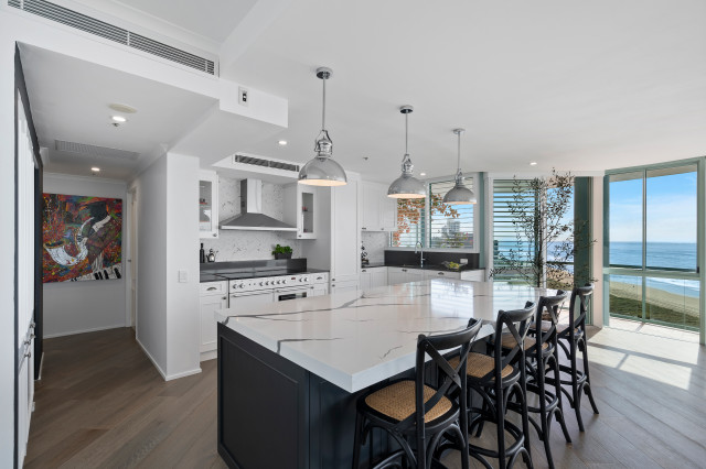 Main Beach Parade, Main Beach kitchen