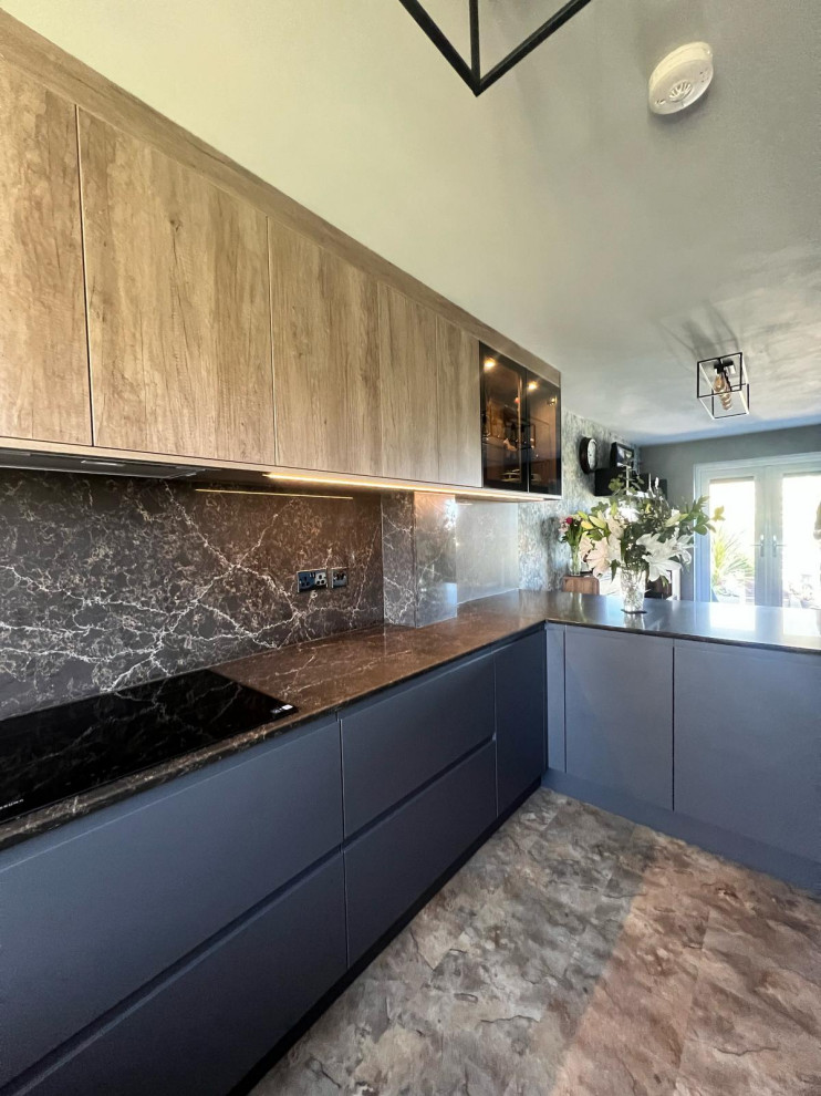 The Hinckley Kitchen - Volpi True Handleless - RRP £30,500 - Luxe Price £25,000