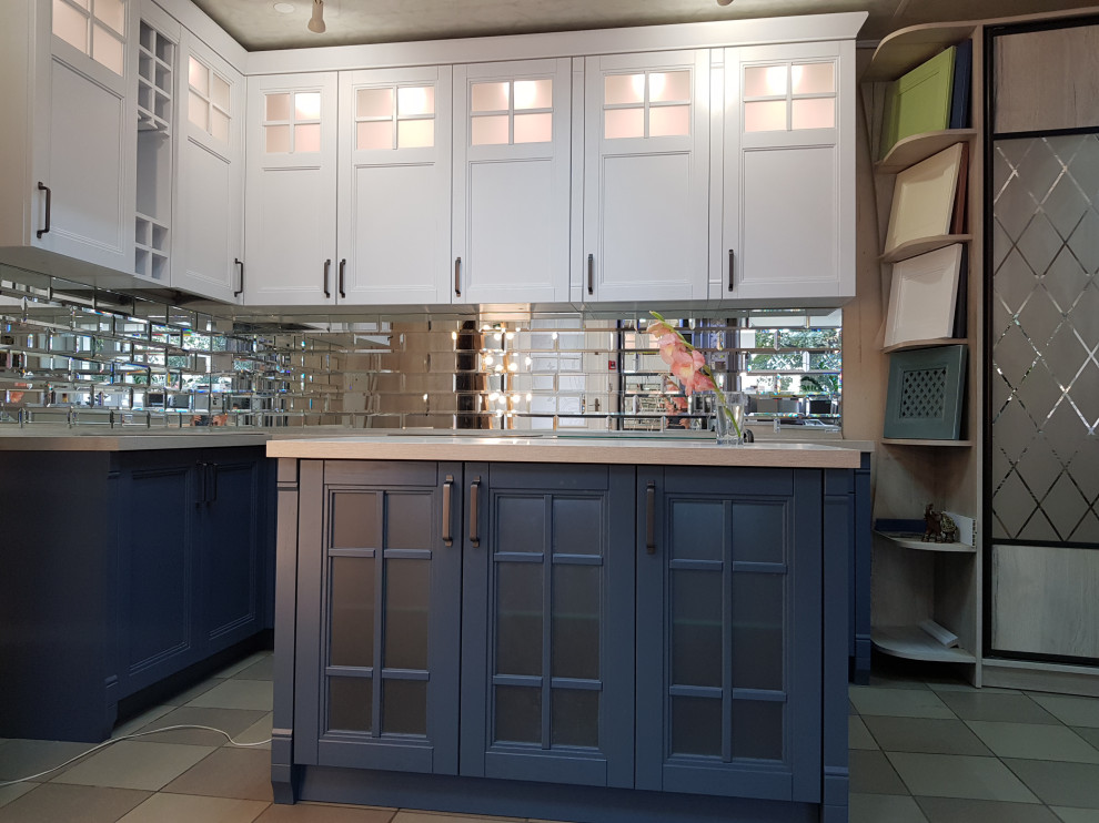 Кухни массив