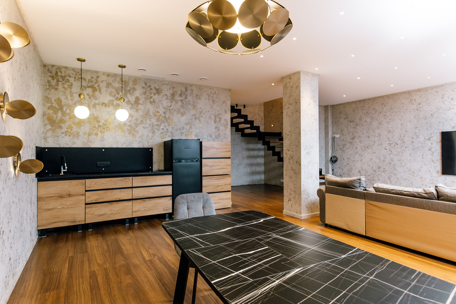 Челябинск. Интерьер Свободы 77