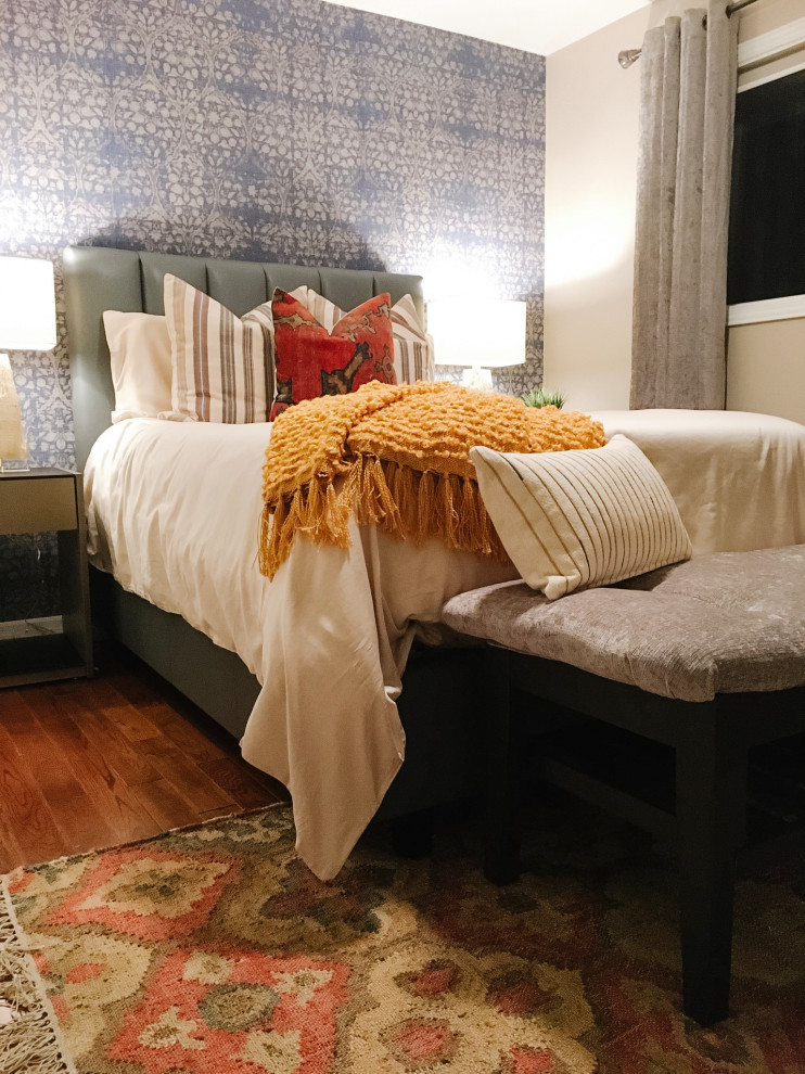 Bedroom - transitional bedroom idea