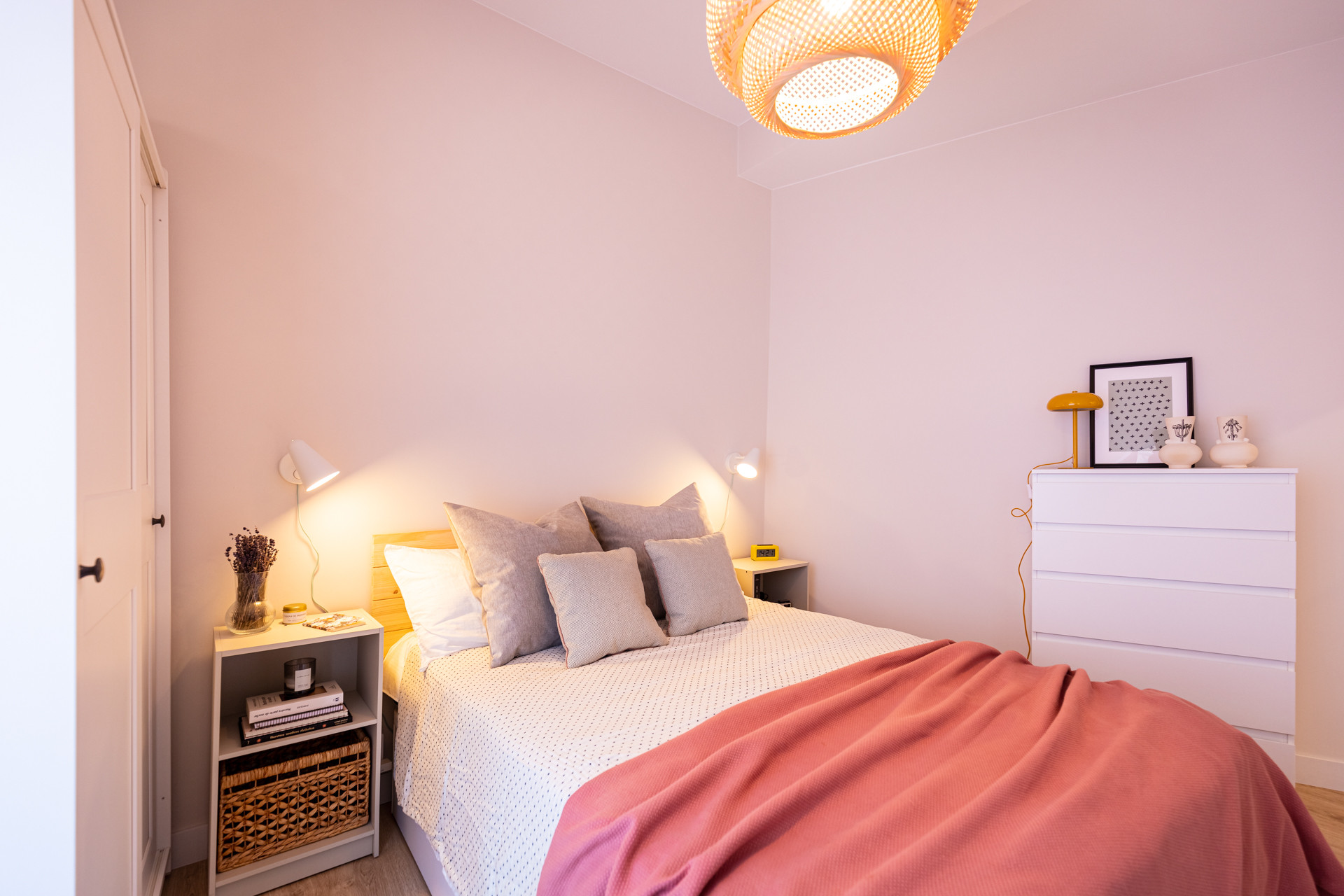 75 Scandinavian Pink Bedroom Ideas You'll Love - April, 2023 | Houzz
