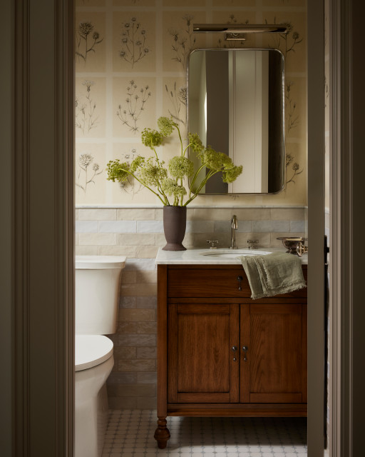 #AHLPTheTudor klassisch-gaestetoilette