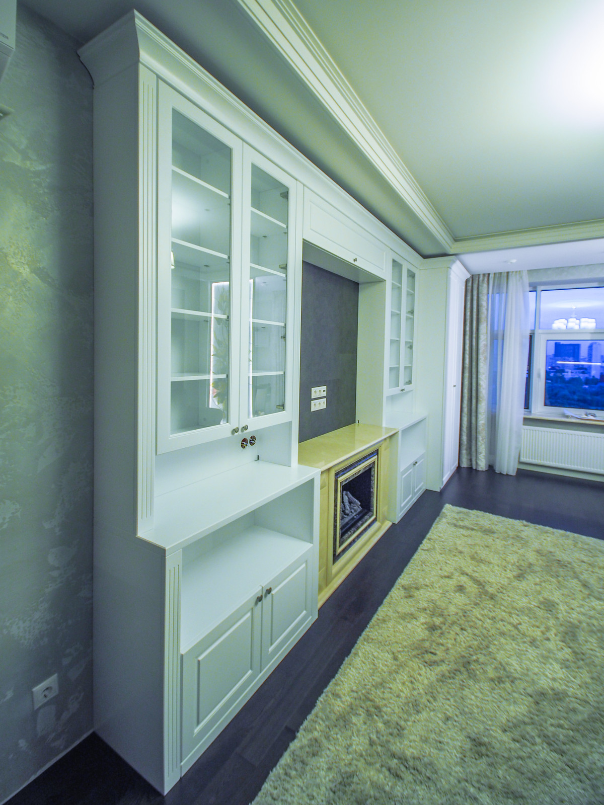 Шкаф и тумба под ТВ.