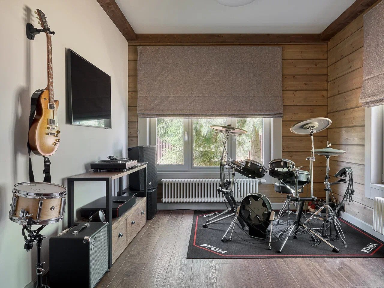 Дом из клееного бруса в стиле шале