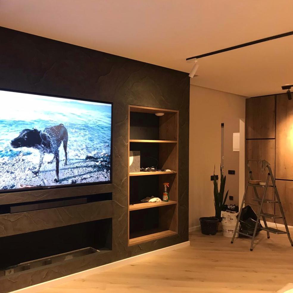 Фактурные стены в квартире