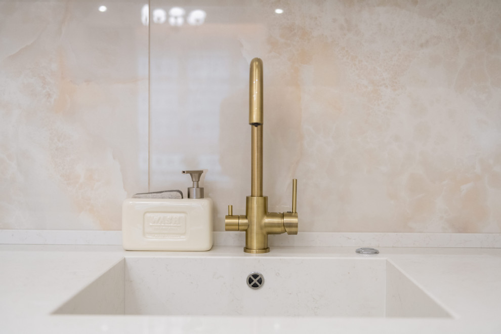 Свежая идея для дизайна: ванная комната среднего размера в скандинавском стиле - отличное фото интерьера