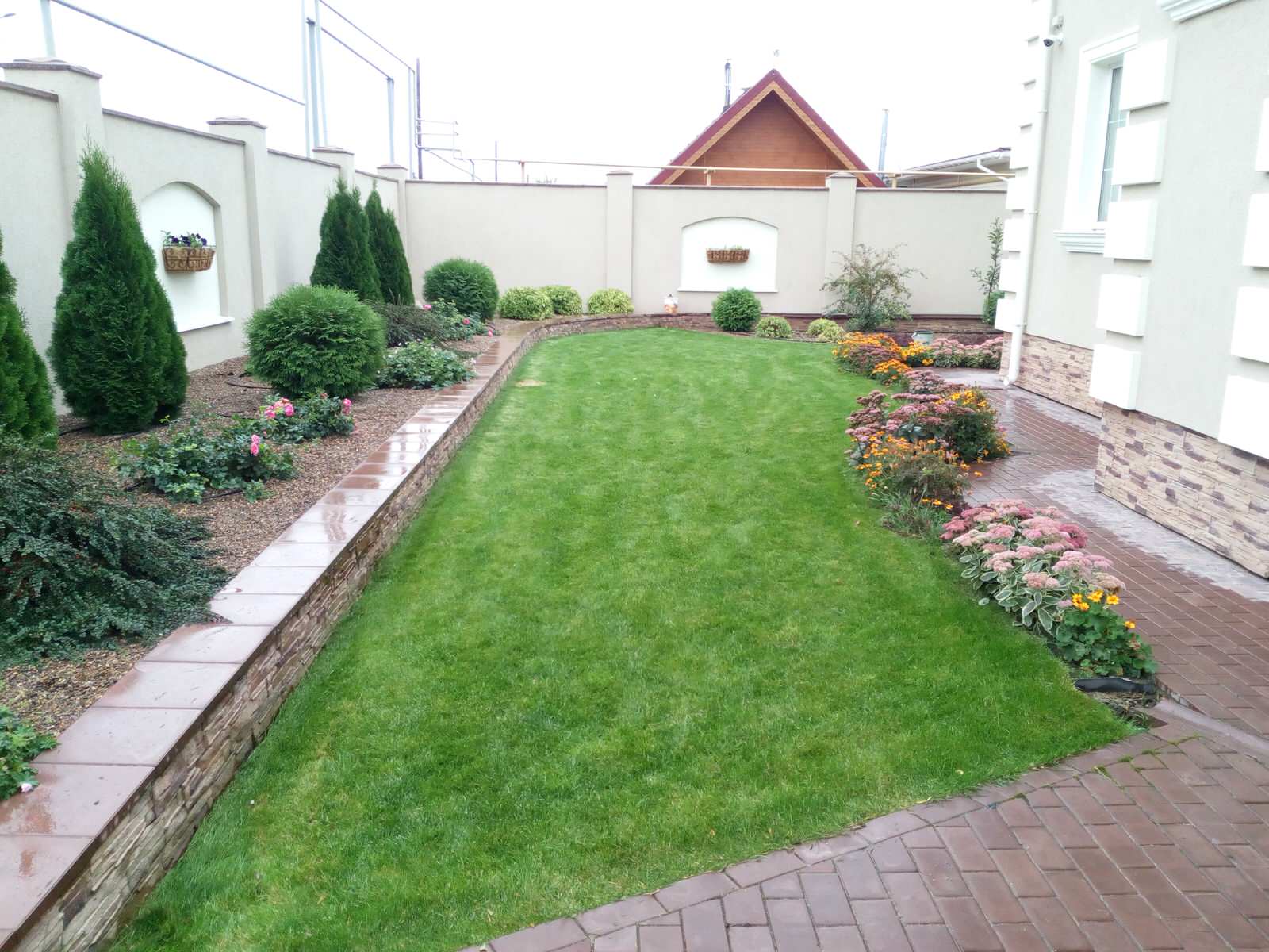 Сад для прекрасной семьи